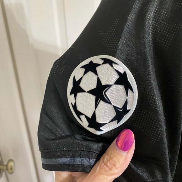 NWT XL Manchester United Commemorative Soccer Jersey - Picture 4 of 15